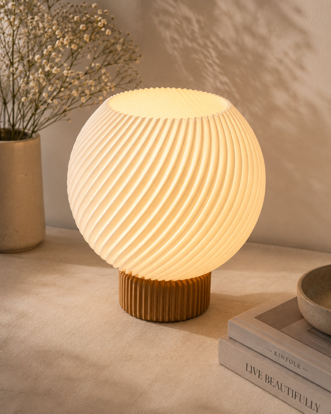 Spira Glow – Sculptural 3D Printed Table Lamp