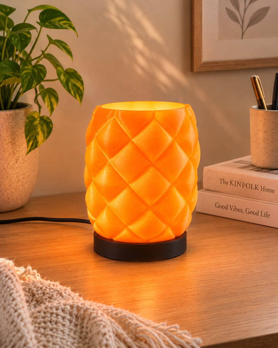 Pineapple Glow Lamp – 3D Printed Decorative Table Lamp